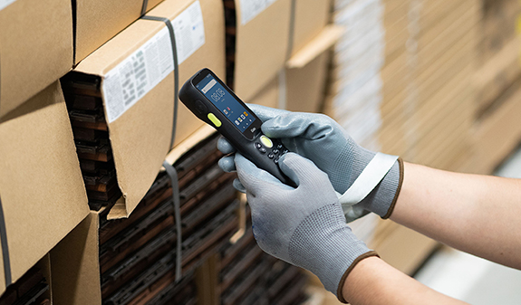 告别人工失误：PDA 终端让新能源电池盘点工作更精准高效